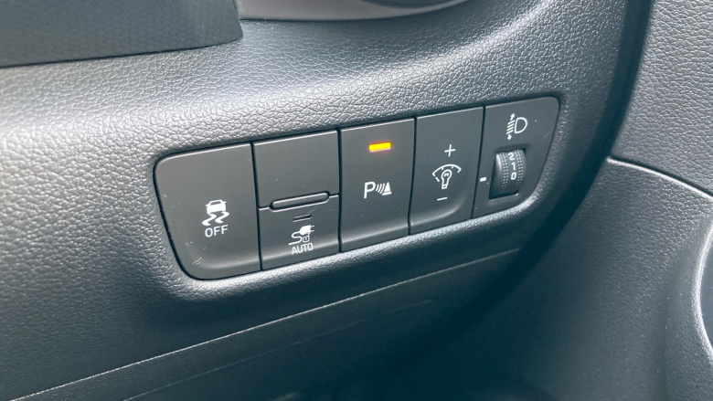 Hyundai KONA 100kW Premium 39kWh 5dr Auto Electric Hatchback